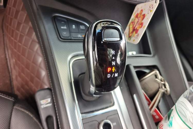Used Cadillac CT5 2022 28T Prestige Edition Gear Lever