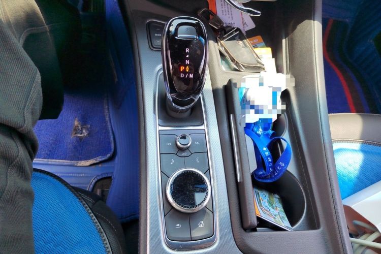 Used Cadillac CT5 2022 28T Prestige Edition Gear Lever