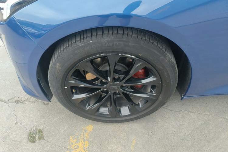 Used Cadillac CT5 2022 28T Luxury Version (Standard Edition) Left Front Wheel Hub