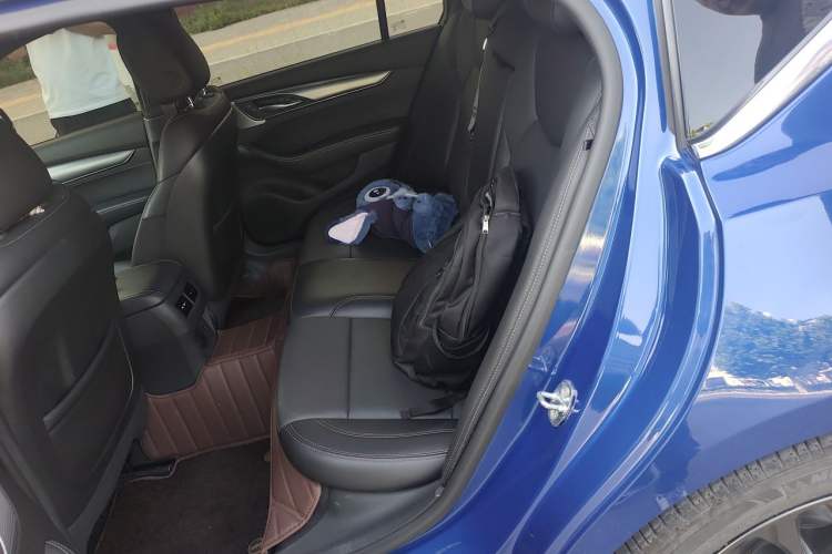 Used Cadillac CT5 2022 28T Luxury Edition Left Rear Seat