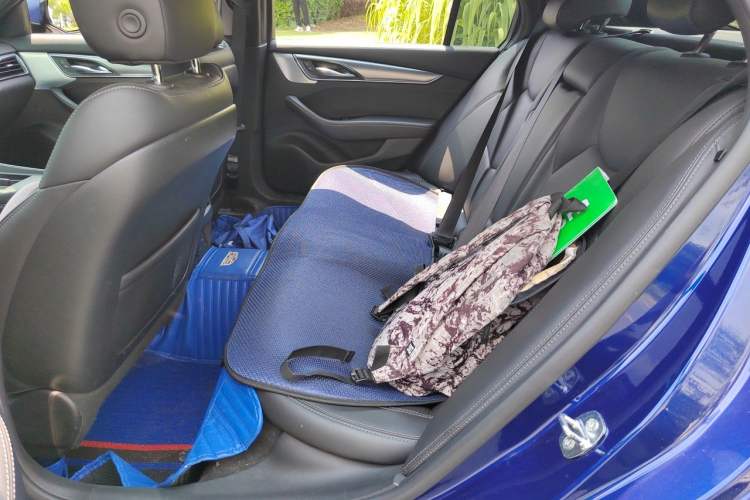 Used Cadillac CT5 2022 28T Prestige Edition Left Rear Seat