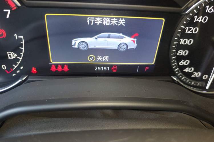 Used Cadillac CT5 2022 28T Luxury Edition Odometer Close Up