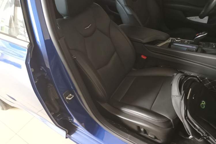 Used Cadillac CT5 2022 28T Luxury Version (Standard Edition) Right Front Seat
