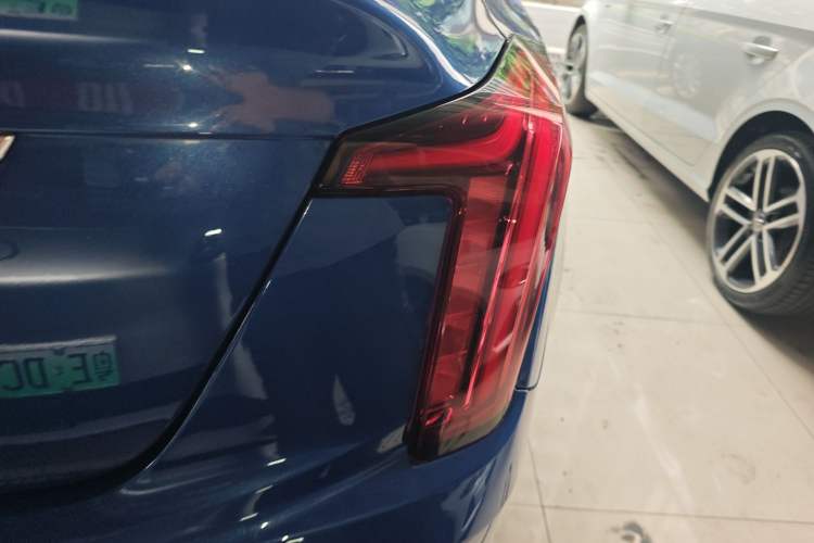 Used Cadillac CT5 2022 28T Luxury Version (Standard Edition) Right Rear Taillight