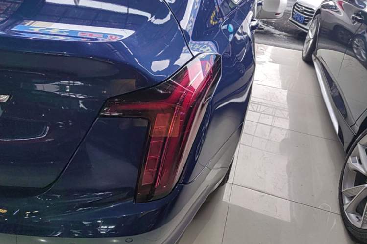 Used Cadillac CT5 2022 28T Luxury Version (Standard Edition) Right Rear Taillight