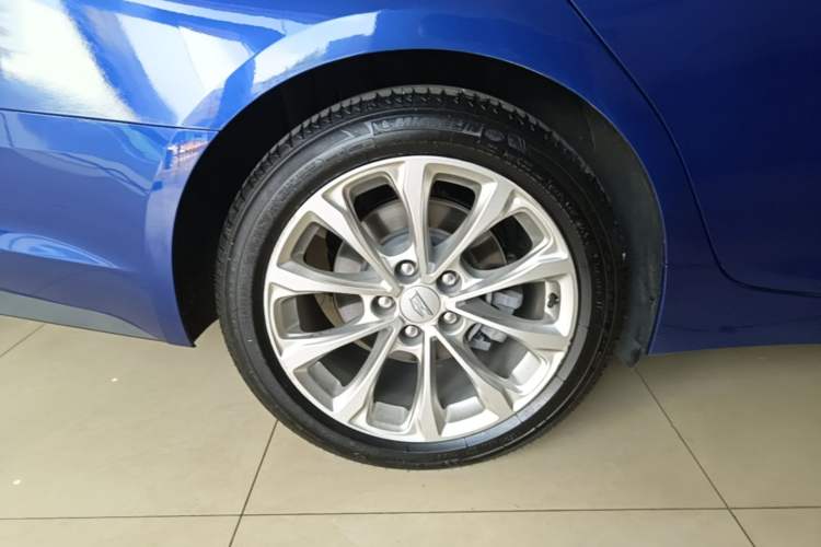 Used Cadillac CT5 2022 28T Luxury Version (Standard Edition) Right Rear Wheel Hub