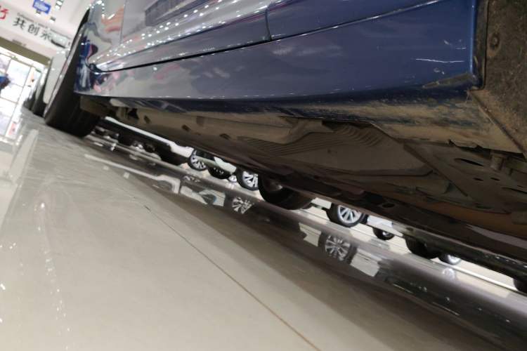 Used Cadillac CT5 2022 28T Luxury Version (Standard Edition) Right Side Sill