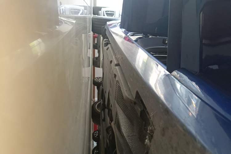 Used Cadillac CT5 2022 28T Luxury Version (Standard Edition) Right Side Sill