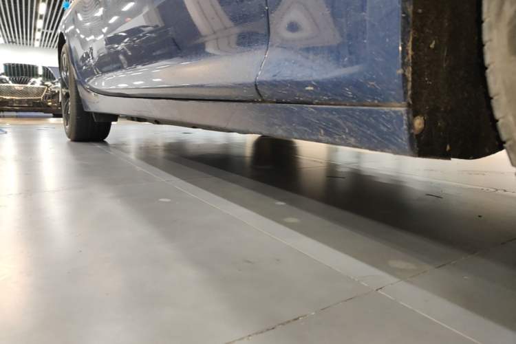 Used Cadillac CT5 2022 28T Luxury Version (Standard Edition) Right Side Sill