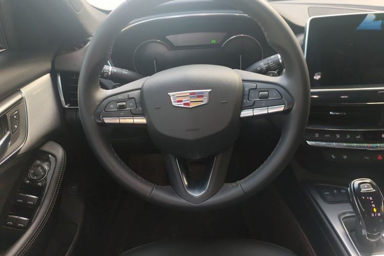 Used Cadillac CT5 2022 28T Luxury Edition Steering Wheel