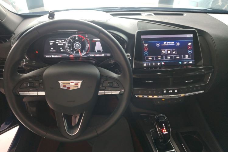 Used Cadillac CT5 2022 28T Prestige Edition Center Console