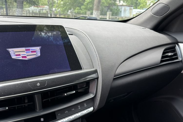 Used Cadillac CT5 2022 28T Prestige Edition Audio And AC Panel