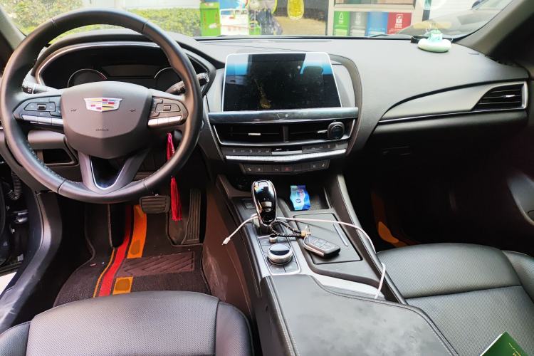 Used Cadillac CT5 2022 28T Luxury Version (Standard Edition) Center Console