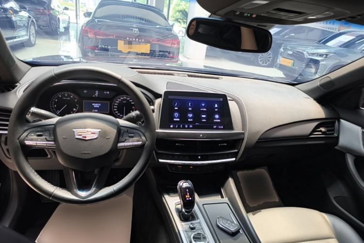 Used Cadillac CT5 2022 28T Luxury Edition Center Console