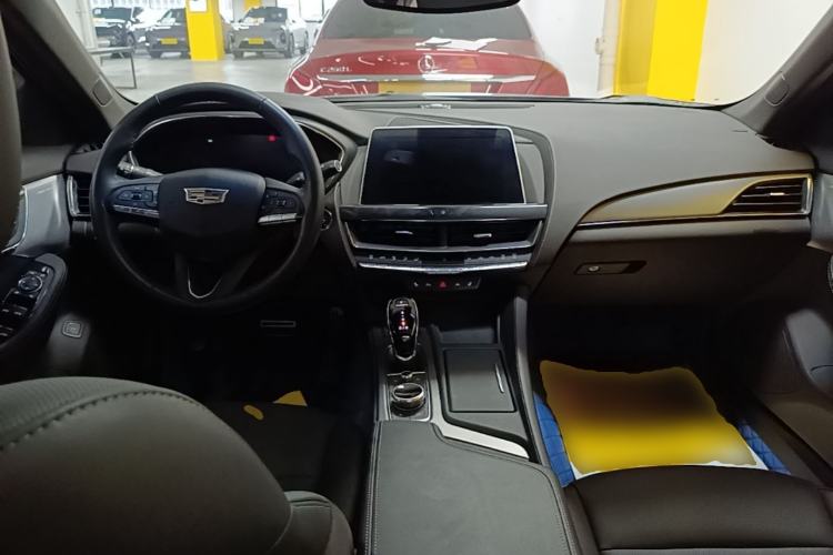Used Cadillac CT5 2022 28T Prestige Edition Center Console