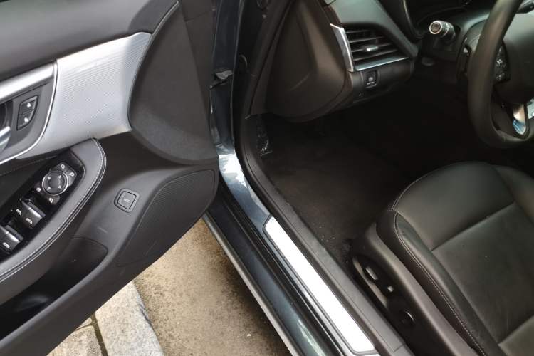 Used Cadillac CT5 2022 28T Luxury Version (Standard Edition) Driver Seat