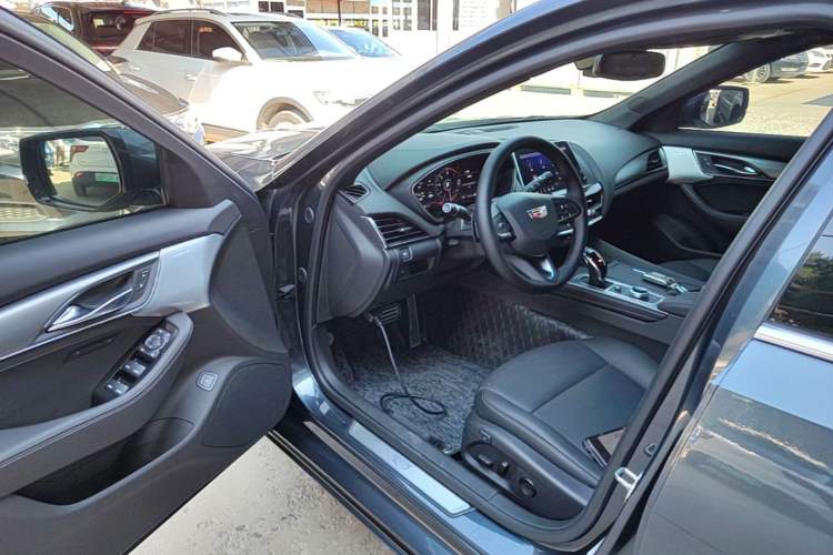 Used Cadillac CT5 2022 28T Prestige Edition Driver Seat