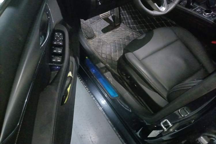 Used Cadillac CT5 2022 28T Prestige Edition Driver Seat