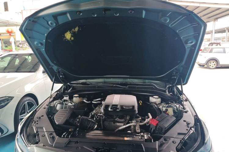 Used Cadillac CT5 2022 28T Luxury Edition Engine Bay