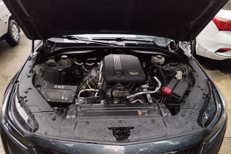 Used Cadillac CT5 2022 28T Luxury Edition Engine Bay