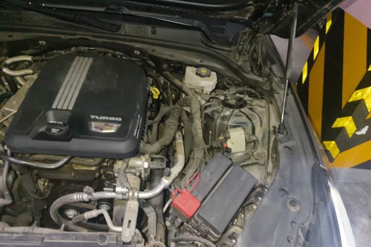 Used Cadillac CT5 2022 28T Luxury Version (Standard Edition) Engine Bay Left