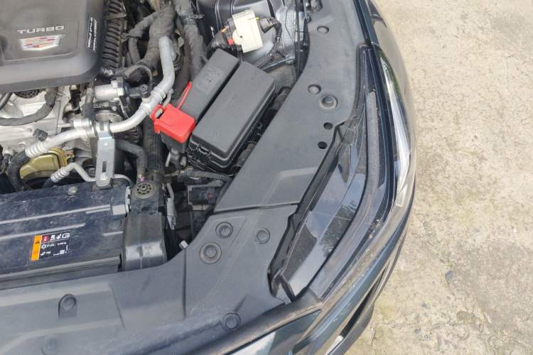 Used Cadillac CT5 2022 28T Platinum Edition Engine Bay Left
