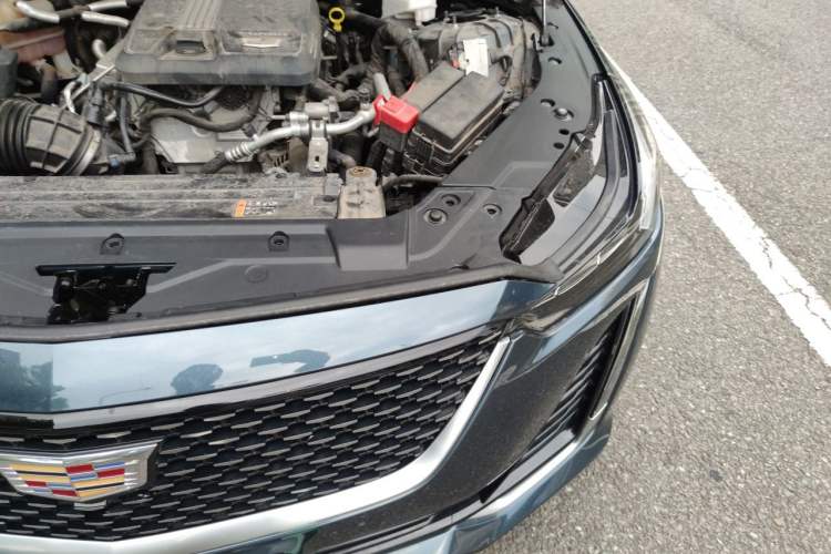 Used Cadillac CT5 2022 28T Luxury Version (Standard Edition) Engine Bay Left