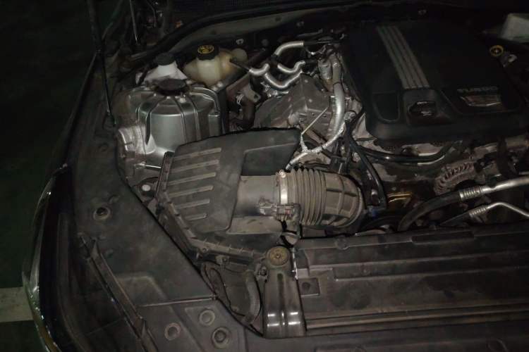 Used Cadillac CT5 2022 28T Luxury Version (Standard Edition) Engine Bay Right