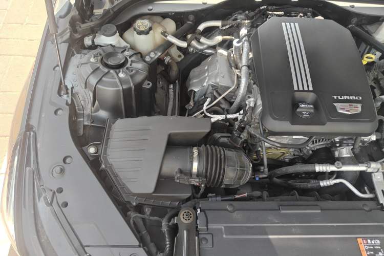 Used Cadillac CT5 2022 28T Luxury Version (Standard Edition) Engine Bay Right