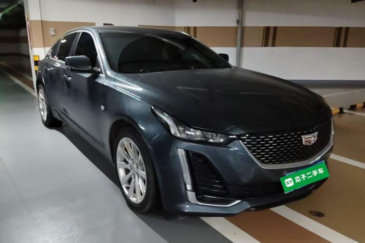 Used Cadillac CT5 2022 28T Fashion Edition Front Right 45 Deg