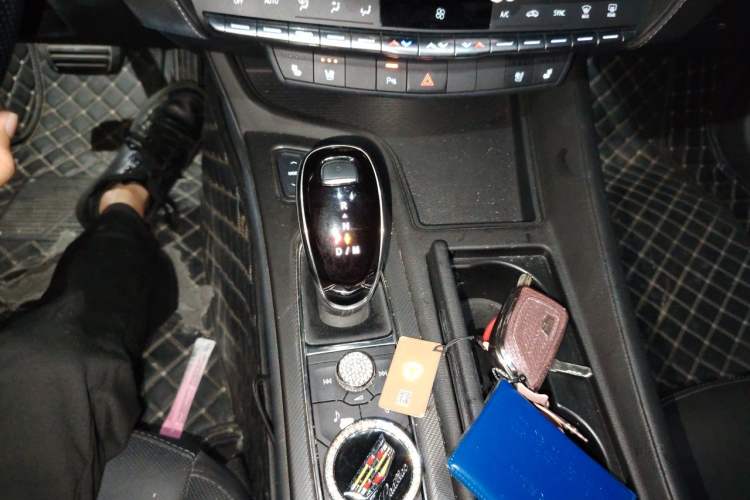 Used Cadillac CT5 2022 28T Luxury Version (Standard Edition) Gear Lever