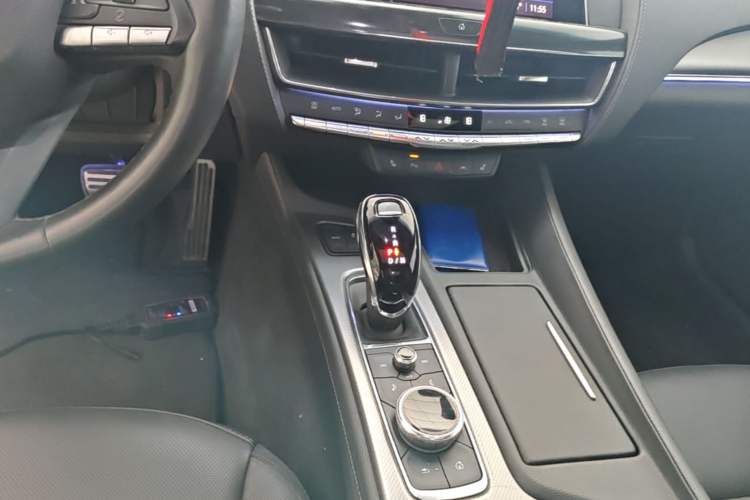 Used Cadillac CT5 2022 28T Prestige Edition Gear Lever