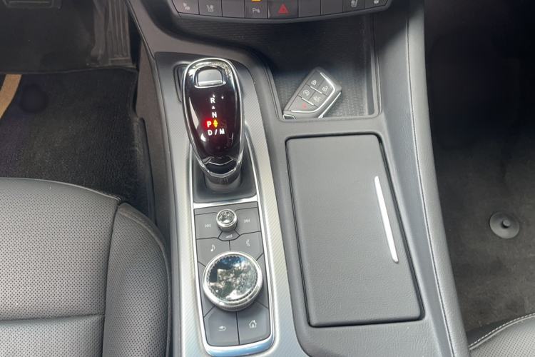 Used Cadillac CT5 2022 28T Luxury Edition Gear Lever