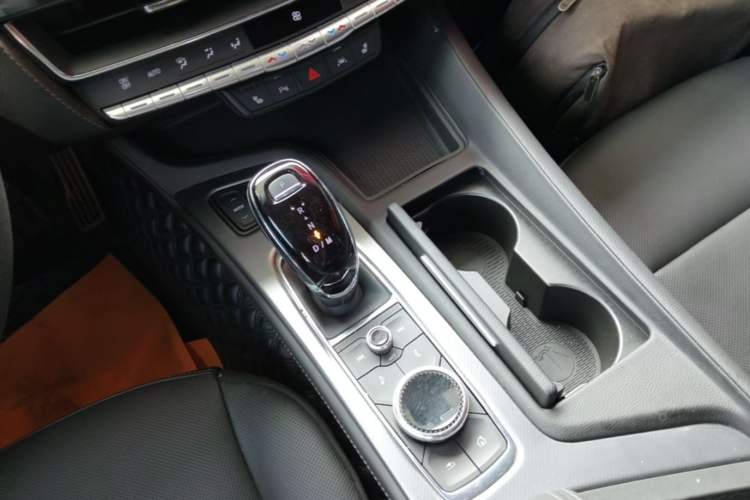 Used Cadillac CT5 2022 28T Prestige Edition Gear Lever