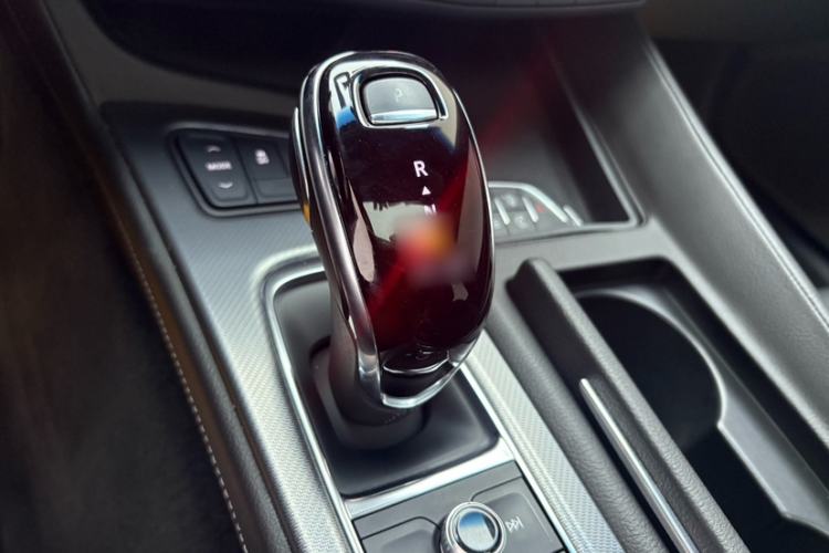 Used Cadillac CT5 2022 28T Luxury Edition Gear Lever