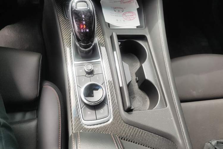 Used Cadillac CT5 2022 28T Platinum Edition Gear Lever