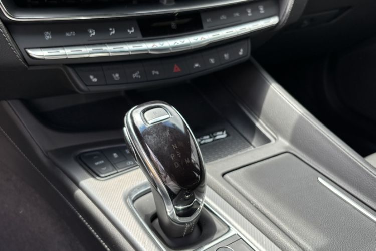 Used Cadillac CT5 2022 28T Prestige Edition Gear Lever