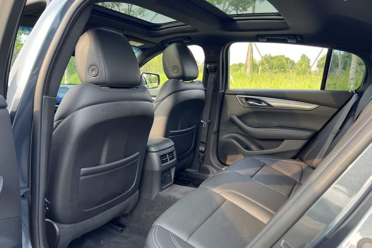 Used Cadillac CT5 2022 28T Luxury Version (Standard Edition) Interior 2
