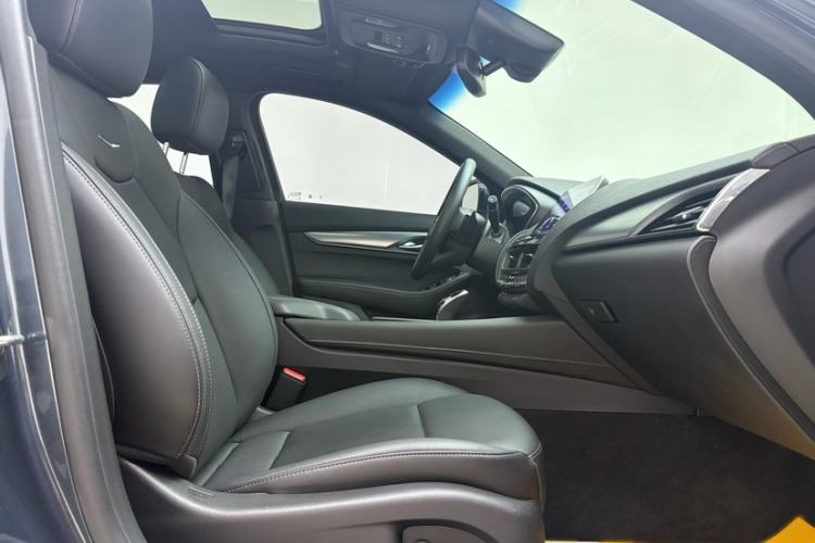 Used Cadillac CT5 2022 28T Luxury Edition Interior 4