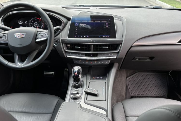 Used Cadillac CT5 2022 28T Prestige Edition Interior 4