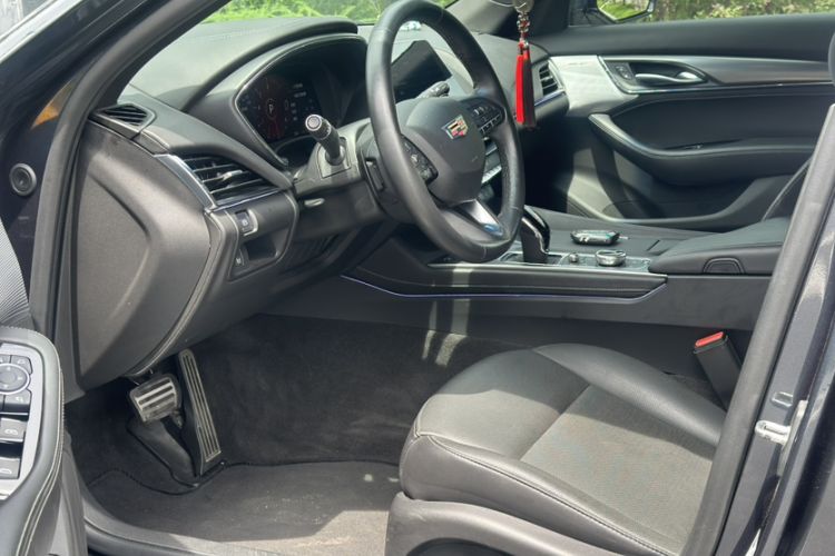Used Cadillac CT5 2022 28T Prestige Edition Interior 5