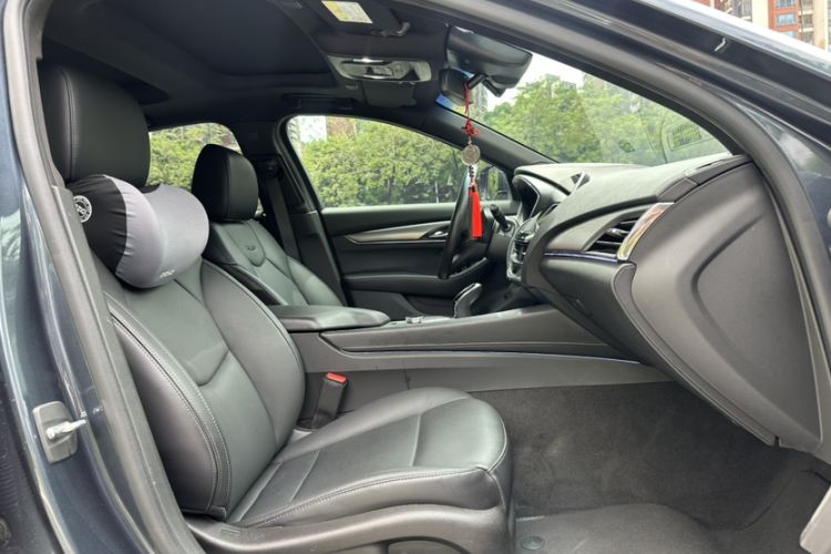 Used Cadillac CT5 2022 28T Prestige Edition Interior 7