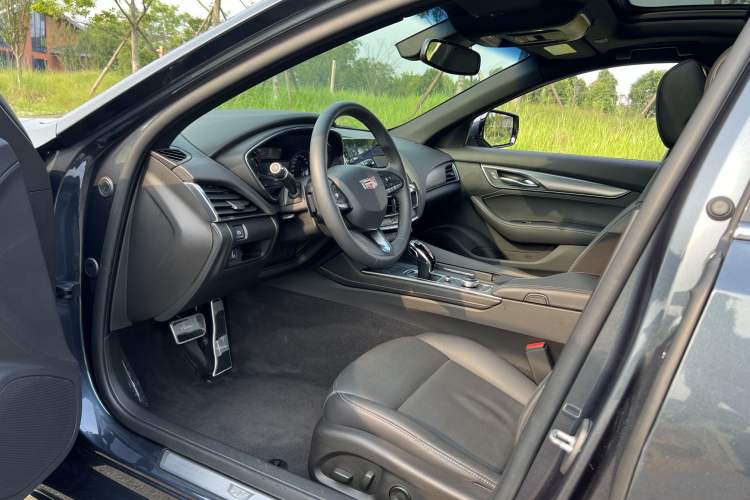 Used Cadillac CT5 2022 28T Luxury Version (Standard Edition) Left Front Seat
