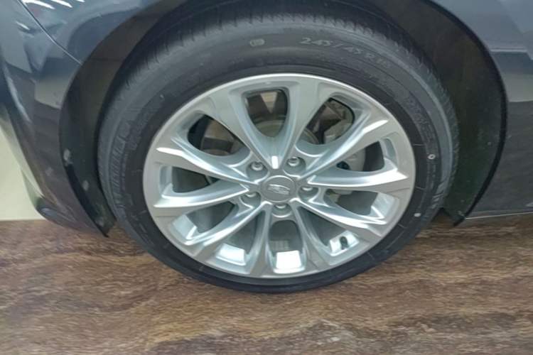 Used Cadillac CT5 2022 28T Luxury Version (Standard Edition) Left Front Wheel Hub