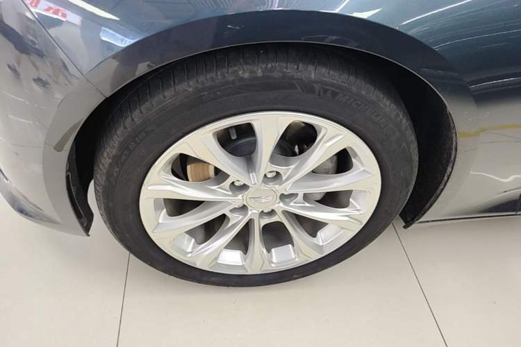 Used Cadillac CT5 2022 28T Luxury Version (Standard Edition) Left Front Wheel Hub