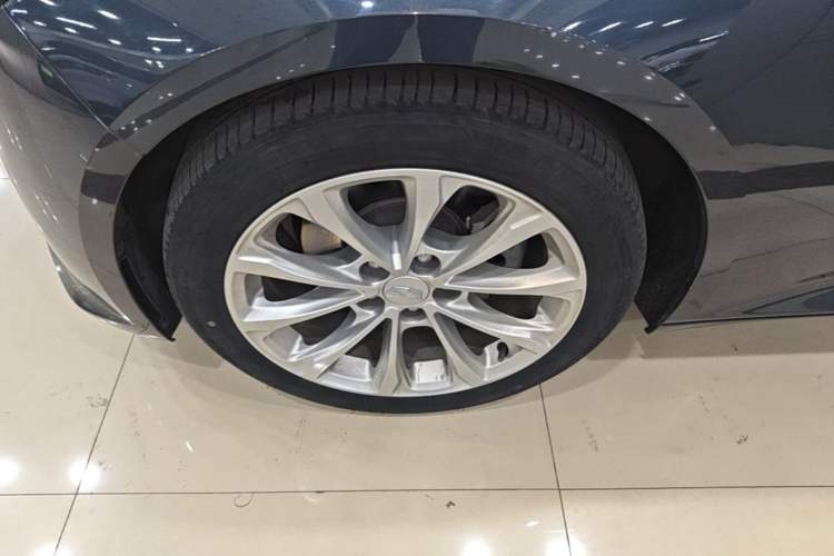 Used Cadillac CT5 2022 28T Luxury Version (Standard Edition) Left Front Wheel Hub