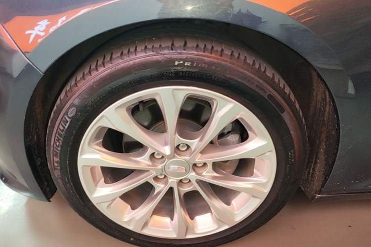Used Cadillac CT5 2022 28T Luxury Version (Standard Edition) Left Front Wheel Hub