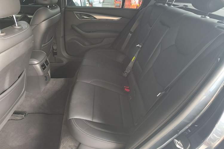 Used Cadillac CT5 2022 28T Luxury Version (Standard Edition) Left Rear Seat