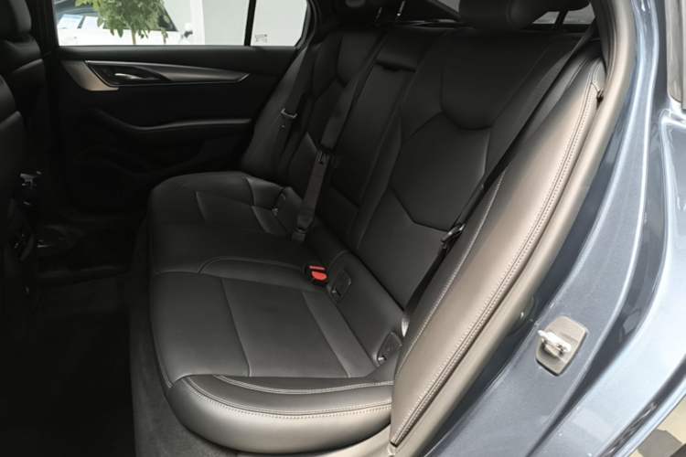 Used Cadillac CT5 2022 28T Luxury Edition Left Rear Seat