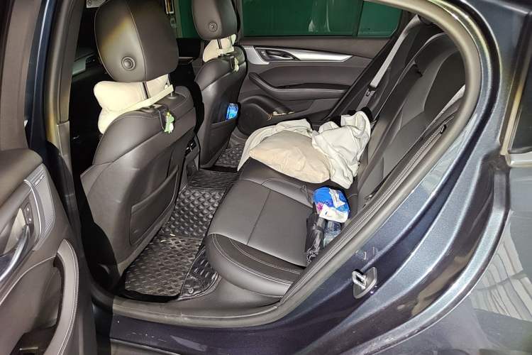 Used Cadillac CT5 2022 28T Luxury Edition Left Rear Seat